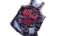 Chicago bulls basketball gebraucht kaufen Chicago bulls basketball gebraucht kaufen  Lengenfeld