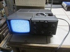 Vintage portable radio for sale  Apple Valley