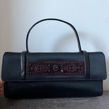 Bolsa de noite pequena preta vintage LOEWE com enfeite e interior de veludo vermelho, usado comprar usado  Enviando para Brazil