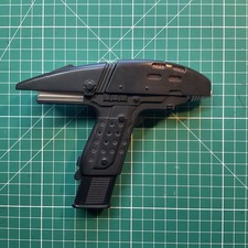 1997 ASSAULT PHASER TYPE-2 • FUNCIONANDO • STAR TREK V • PLAYMATES comprar usado 1997 ASSAULT PHASER TYPE-2 • FUNCIONANDO • STAR TREK V • PLAYMATES comprar usado  Enviando para Brazil