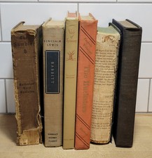 Lot vintage books for sale  Grayling