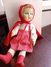 Bambola vintage cappucetto usato  Forano