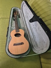 Kremona tenor ukulele for sale  EPSOM