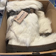 Bearpaw kola white for sale  Norwood