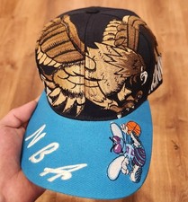 Chapéu Snapback Charlotte Hornets NBA Edição Rara Vintage Anos 90 Costom comprar usado Chapéu Snapback Charlotte Hornets NBA Edição Rara Vintage Anos 90 Costom comprar usado  Enviando para Brazil