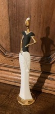 Statuina porcellana capodimont usato  Zocca