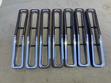 INSERÇÕES DE GRADE Jeep Wrangler YJ cromadas 87-95 acabamento de grade de encaixe de plástico fabricante de equipamento original, usado comprar usado  Enviando para Brazil
