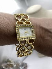 Relógio social feminino tom dourado com detalhes em cristal  comprar usado Relógio social feminino tom dourado com detalhes em cristal  comprar usado  Enviando para Brazil