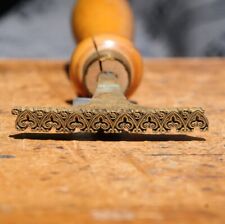 Encadernador de latão ferramenta manual ornamento palete couro dourado gravação bronze o|d! comprar usado  Enviando para Brazil