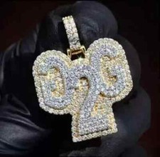Pingente de moissanita corte redondo 3 quilates personalizado qualquer número de letra folheado a ouro dois tons comprar usado  Enviando para Brazil