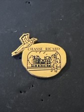 Rare pin ricard d'occasion  Expédié en Belgium