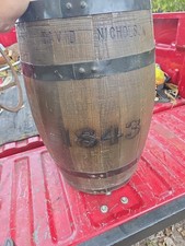 Usado, DAVID NICHOLSON 1843 MADEIRA UÍSQUE BOURBON BARRIL BANDAS DE METAL NUMERADAS CAVERNA DO HOMEM comprar usado Usado, DAVID NICHOLSON 1843 MADEIRA UÍSQUE BOURBON BARRIL BANDAS DE METAL NUMERADAS CAVERNA DO HOMEM comprar usado  Enviando para Brazil