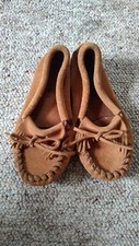 Minnetonka moccasins kids for sale  Roach