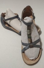 Scarpe sandalo clarks usato  Foggia