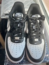 Size 8.5 nike for sale  SWINDON