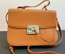 Bolsa de mão Trussardi tiracolo marrom, couro ecológico, nova sem etiqueta comprar usado  Enviando para Brazil