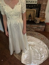 Signature wedding dress for sale  East Haddam