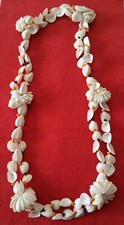 Grand collier coquillages d'occasion  Le Chesne
