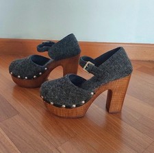 Scarpe tipo zoccolo usato  La Spezia