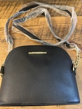 Bolsa tiracolo Steve Madden BMaggie cúpula preta com alça de corrente dourada nova sem etiquetas comprar usado Bolsa tiracolo Steve Madden BMaggie cúpula preta com alça de corrente dourada nova sem etiquetas comprar usado  Enviando para Brazil