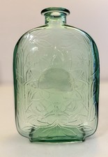 Usado, Garrafa de tom verde claro claro Canadá com design de girassol em ambos os lados! comprar usado  Enviando para Brazil