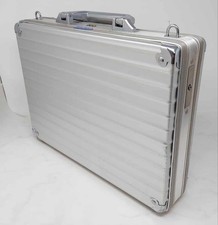 Rimowa attache case d'occasion  Expédié en Belgium