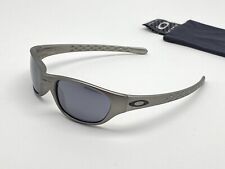 Oakley occhiale sole usato  Italia