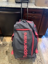 Kit de rolamento Tupperware preto e rosa bolsa logotipo consultor prêmio 29" x 15" x12" comprar usado  Enviando para Brazil