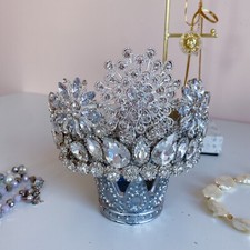 Usado, CRYSTAL TIARA PAGEANTS WEDDING BRIDE RHINESTONE CROWN QUEEN BRIDAL HAIR HEADBAND comprar usado  Enviando para Brazil