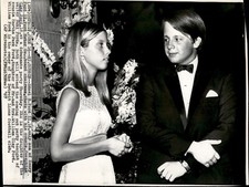 LG43 1967 Wire Photo EDSEL FORD II & PRIMO JOSEPHINE CLAY FORD DEBUTANTE PARTY comprar usado  Enviando para Brazil