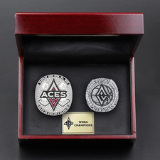 2022&2023 Las Vegas Aces WNBA Champions 2 anéis tamanho 11 com caixa comprar usado 2022&2023 Las Vegas Aces WNBA Champions 2 anéis tamanho 11 com caixa comprar usado  Enviando para Brazil