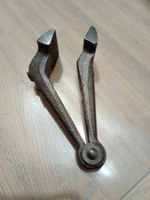 Ancien étau chanfreiner d'occasion  Gueugnon