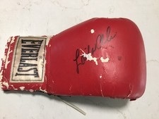 LUVA DE BOXE CAMPEÃ DE BOXE LAILA ALI AUTÓGRAFO VERMELHA EVERLAST 16 OZ JSA AM66178 comprar usado  Enviando para Brazil