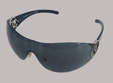 Lunettes soleil chanel d'occasion  Le Teil