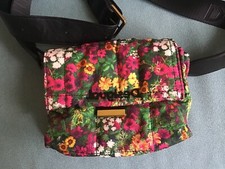 Handtasche desigual neuwertig gebraucht kaufen  Heroldsberg