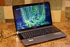 17.3 toshiba l875d for sale  Worth