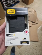 Funda OtterBox Defender Series para iPhone 12 y iPhone 12 Pro 6.1"---Negro segunda mano  Embacar hacia Mexico