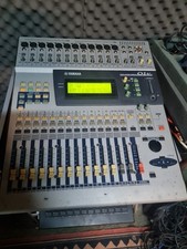 Yamaha 01v digital usato  Sassari