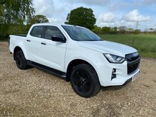 Isuzu max cross for sale  WIMBORNE