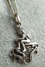 Charmant pendentif collier d'occasion  Perros-Guirec