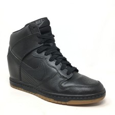 Tênis Nike Dunk Sky Hi Wedge Feminino Tamanho 8 Couro Preto Conforto Casual comprar usado Tênis Nike Dunk Sky Hi Wedge Feminino Tamanho 8 Couro Preto Conforto Casual comprar usado  Enviando para Brazil