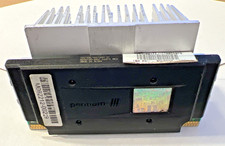 Processador Intel Pentium III @ 733MHz 256KB 133MHz slot 1 com dissipador de calor SL3XN comprar usado  Enviando para Brazil