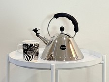 Chaleira Alessi Bird Whistling com cabo preto por Graves + Caneca Marimekko comprar usado  Enviando para Brazil