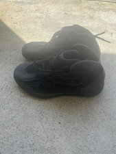 9.5 yeezy qntm for sale  Houston