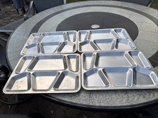Lote de 4 Bandejas de Refeição Vintage de Metal Militar Cafeteria Mess Hall Dividido Prisão comprar usado Lote de 4 Bandejas de Refeição Vintage de Metal Militar Cafeteria Mess Hall Dividido Prisão comprar usado  Enviando para Brazil