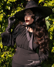 Femme noir women d'occasion  Expédié en Belgium