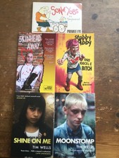 Five assorted skinhead books skinhead girls boot boys comprar usado Five assorted skinhead books skinhead girls boot boys comprar usado  Enviando para Brazil