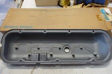 Tampa de válvula 7.4L (Gen 4) GM 454 V-8 MerCruiser Mercury GM fabricante de equipamento original nos comprar usado  Enviando para Brazil
