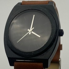 Orologio nixon minimal usato  Spedire a Italy