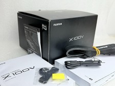 Używany, Fujifilm X100V Box Karton do aparatu cyfrowego Fuji Aparat Kompaktowy z akcesoriami Niebieski na sprzedaż  PL